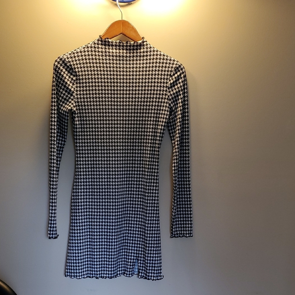 Elegant Black and White Houndstooth Dress Size XSmall
